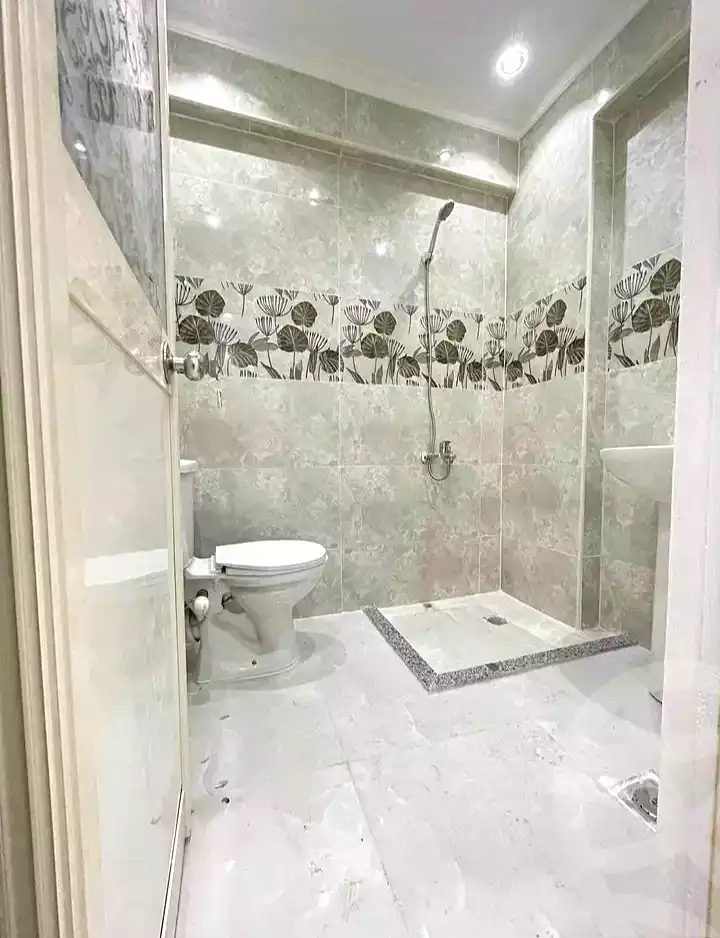 https://aqarmap.com.eg/en/listing/7268608-for-sale-alexandria-al-agamy-lbytsh-bianchiii