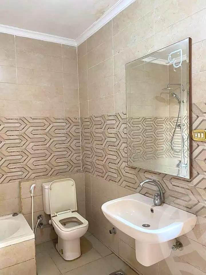 https://aqarmap.com.eg/en/listing/7268906-for-sale-cairo-el-haram-shareaa-khatem-el-morsalen