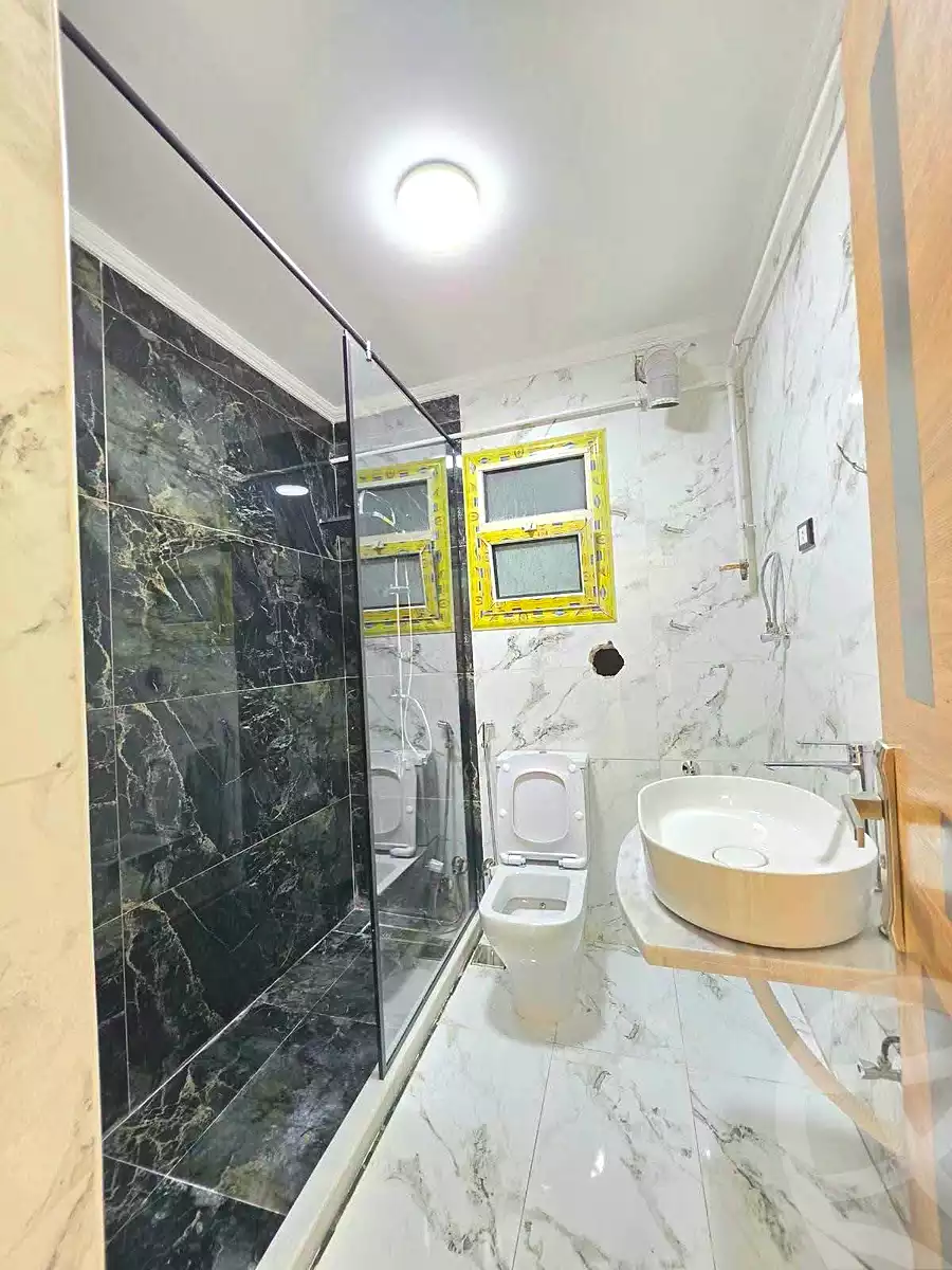 https://aqarmap.com.eg/ar/listing/7268994-for-sale-alexandria-el-asafra-shr-45