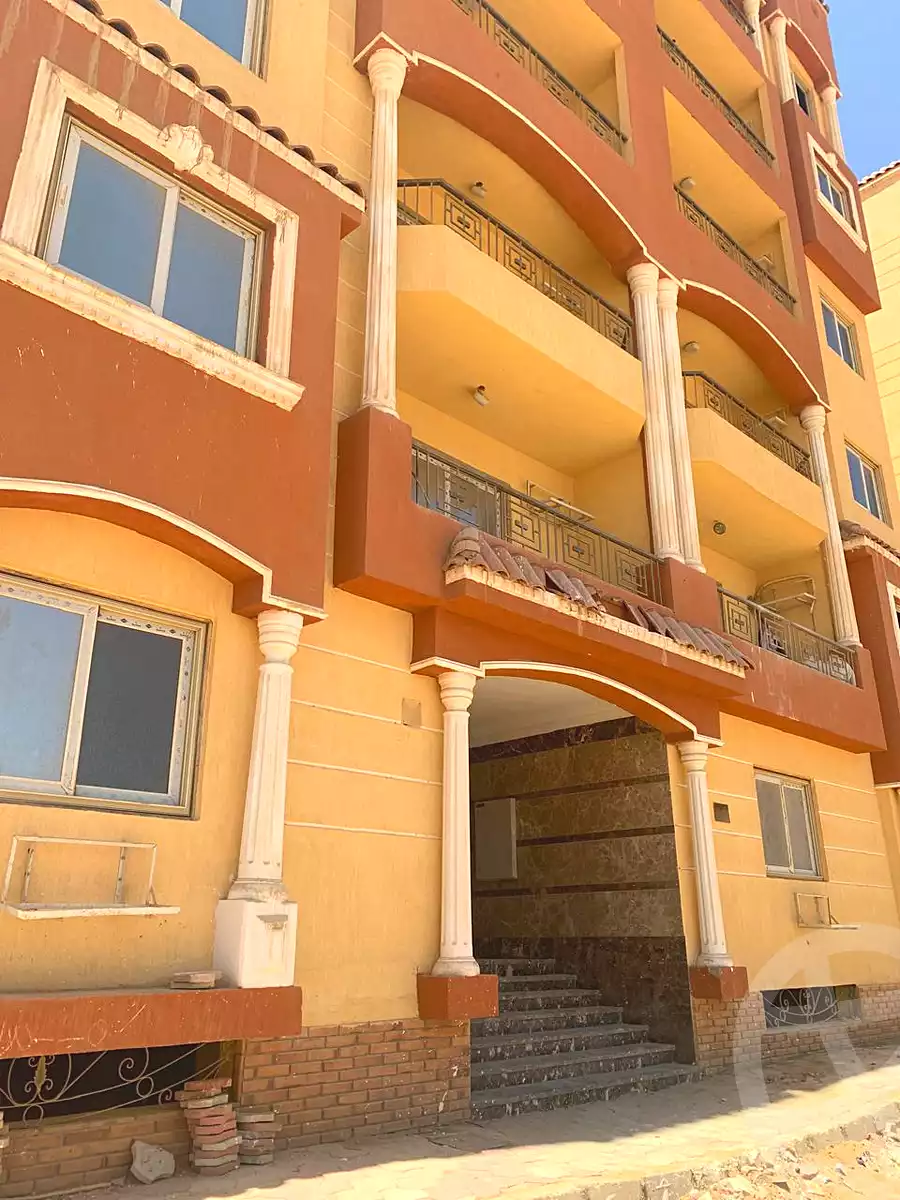 https://aqarmap.com.eg/ar/listing/7269078-for-sale-cairo-new-cairo-compounds-loaloat-new-cairo