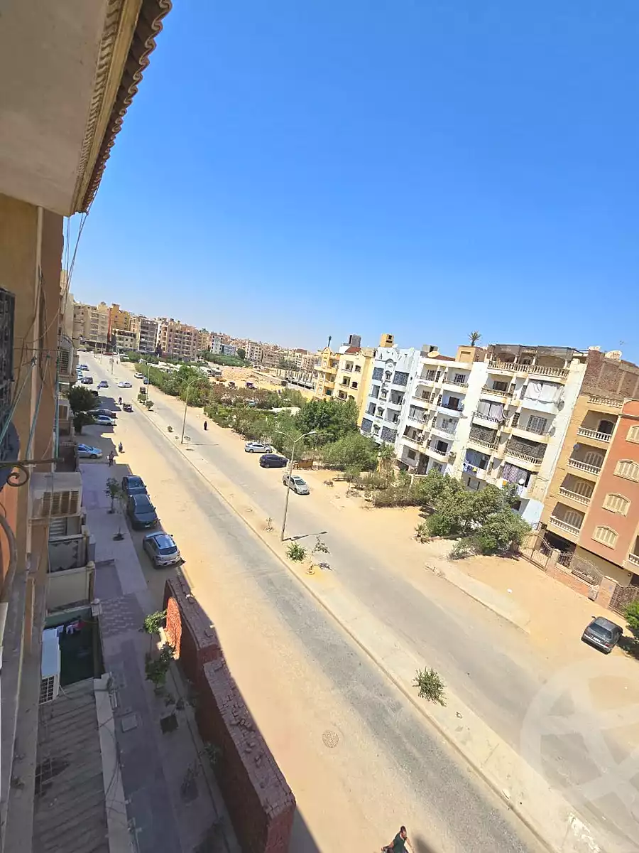 https://aqarmap.com.eg/en/listing/7269691-for-rent-cairo-6th-of-october-el-ahyaa-neighborhood-2nd-divided-from-al-kafrawei-st
