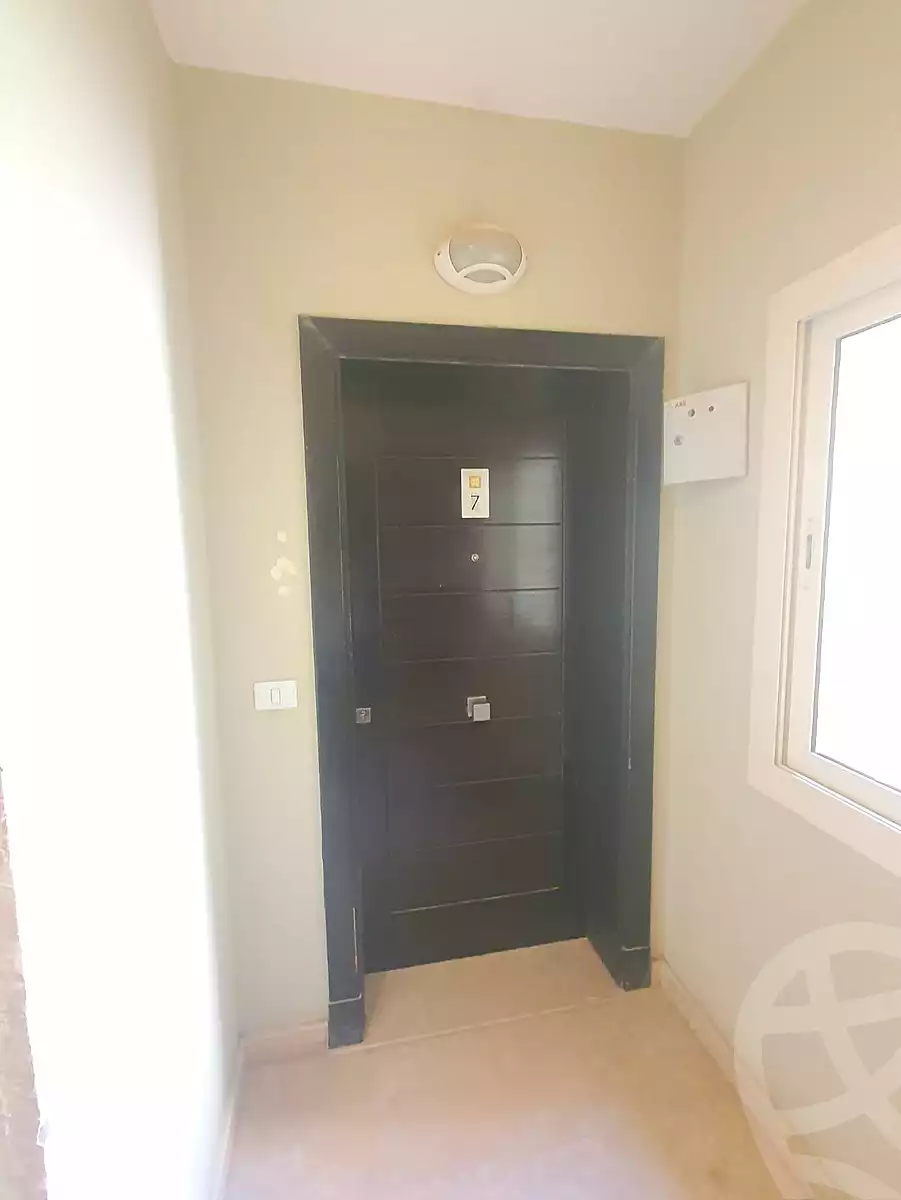 https://aqarmap.com.eg/ar/listing/7269772-for-rent-cairo-el-sheikh-zayed-city-compounds-dh-drys