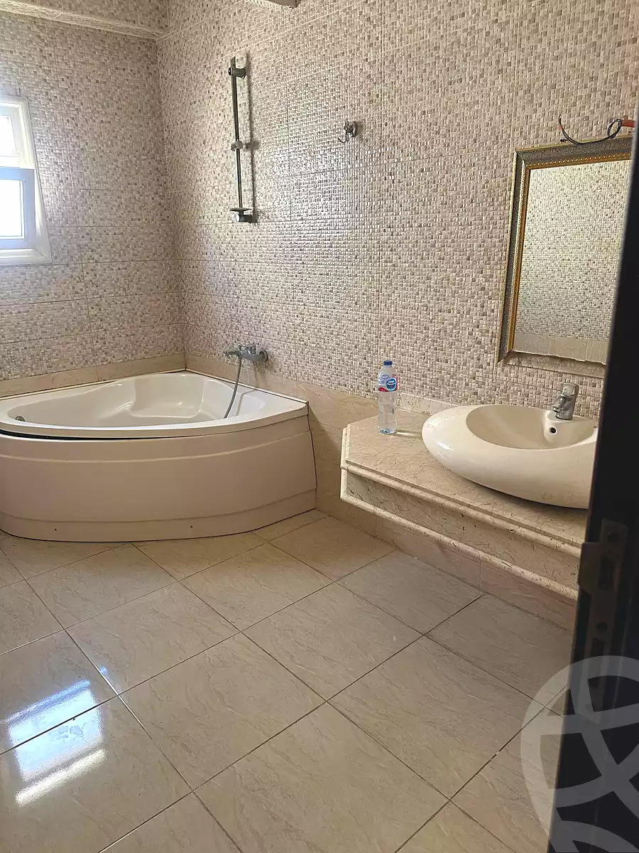 https://aqarmap.com.eg/ar/listing/7269925-for-sale-cairo-new-cairo-compounds-kmbwnd-ldf-lwtny