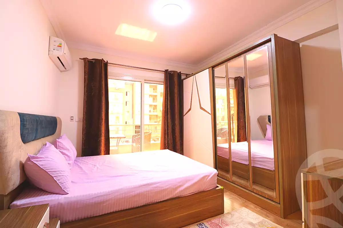 https://aqarmap.com.eg/ar/listing/7270204-for-rent-cairo-el-sheikh-zayed-city-compounds-jn-zyd