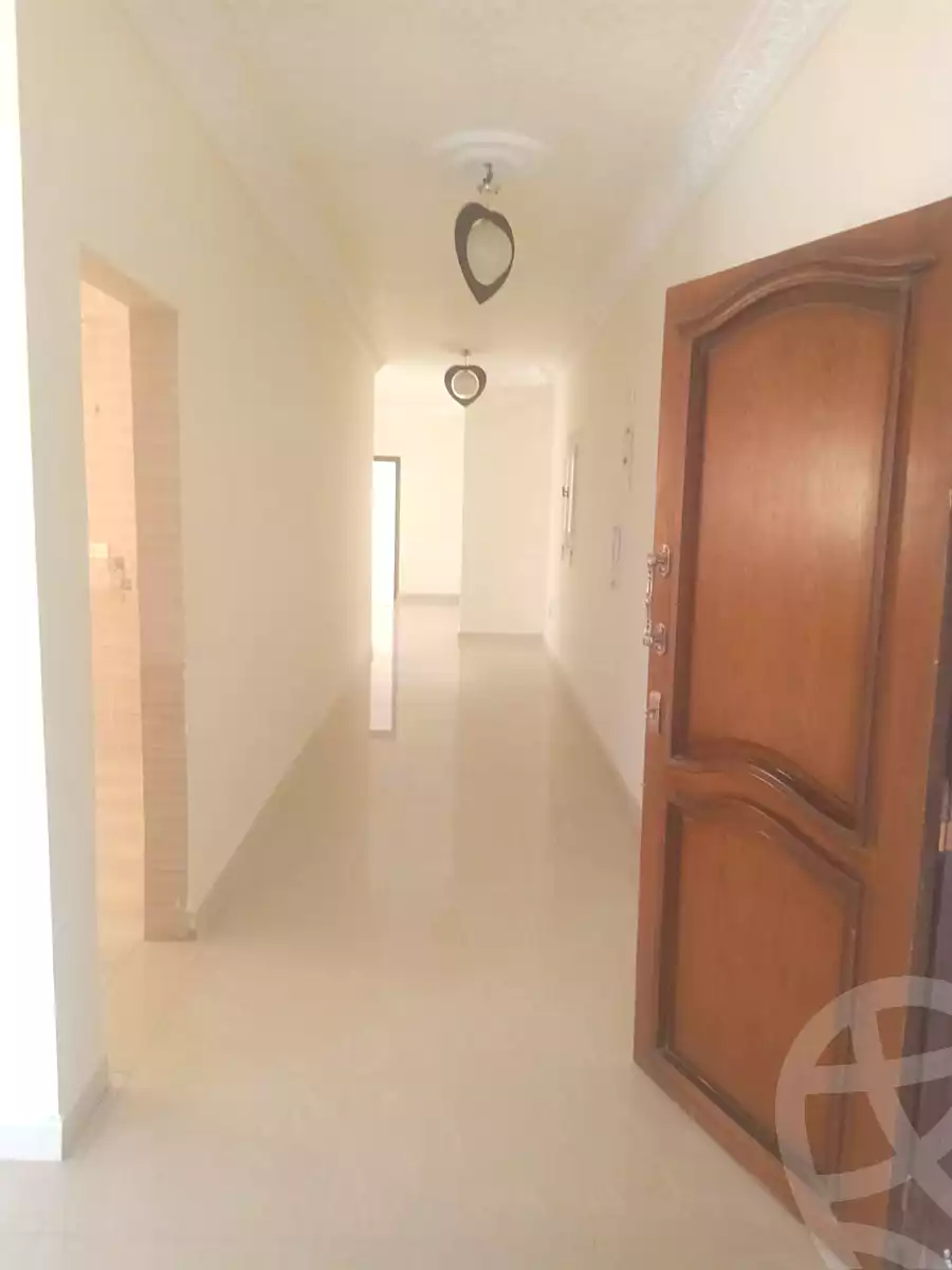 https://aqarmap.com.eg/ar/listing/7270311-for-rent-cairo-new-cairo-sharq-el-akadamiya-al-tahrir-st