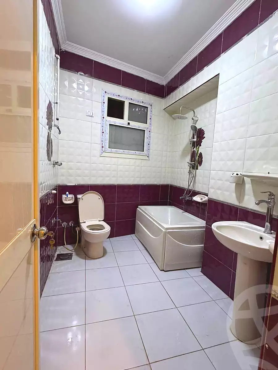 https://aqarmap.com.eg/ar/listing/7270419-for-sale-cairo-ain-shams-ain-shams-el-sharkia-el-eshrein-stt