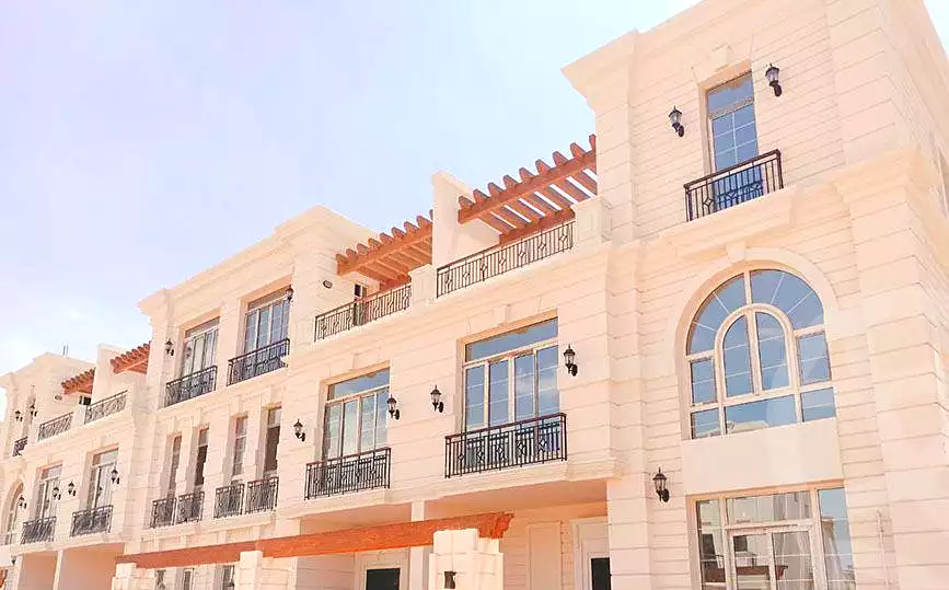 https://aqarmap.com.eg/ar/listing/7270543-for-sale-cairo-new-administrative-capital-r5-granville-compound-founders