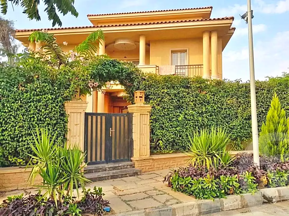 https://aqarmap.com.eg/ar/listing/7270718-for-sale-cairo-new-cairo-compounds-kattameya-gardens