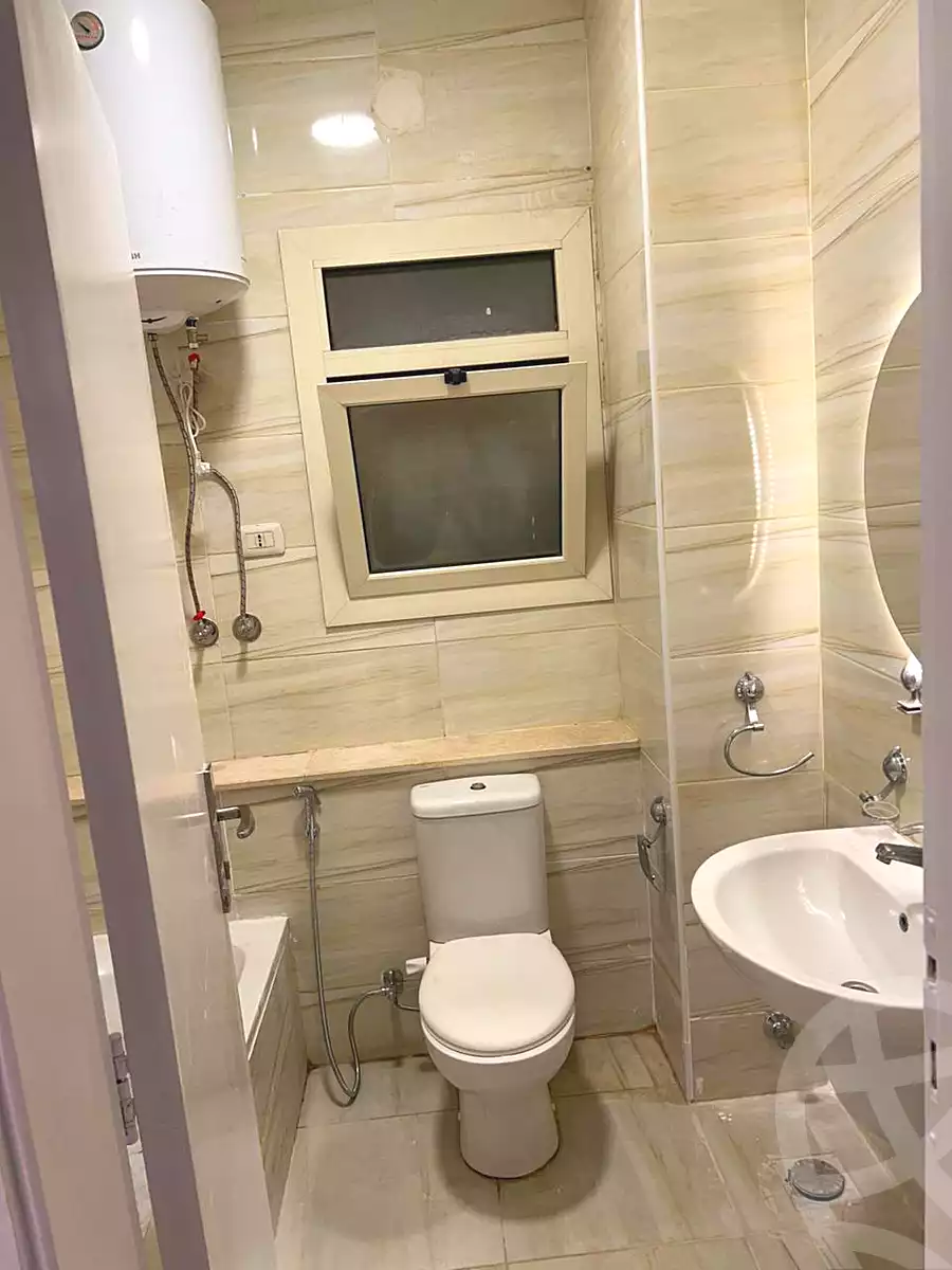 https://aqarmap.com.eg/ar/listing/7271334-for-rent-cairo-new-cairo-compounds-kmbwnd-dh-fyldj-blm-hylz