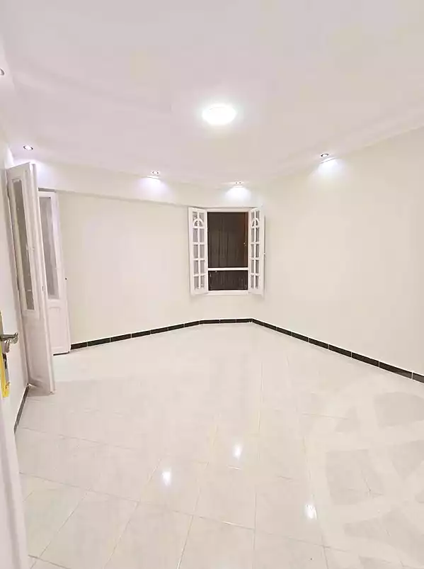 https://aqarmap.com.eg/en/listing/7271387-for-sale-alexandria-al-agamy-shataa-el-nakheel
