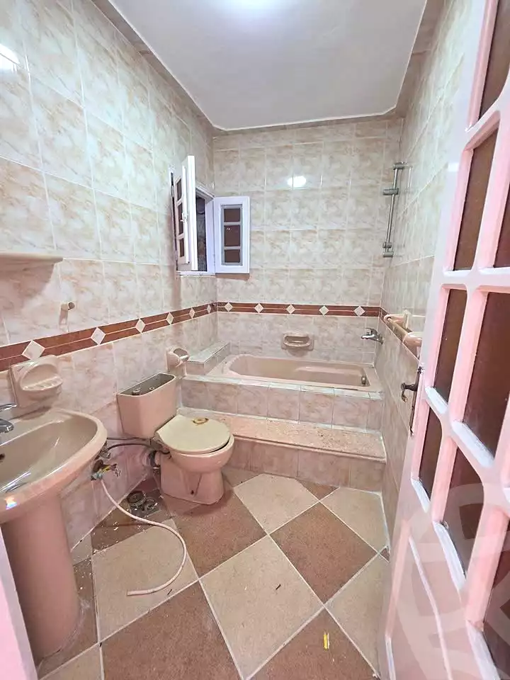 https://aqarmap.com.eg/ar/listing/7271422-for-sale-alexandria-al-agamy-shataa-el-nakheel
