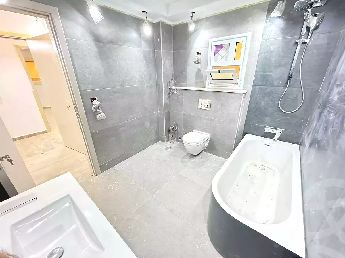 https://aqarmap.com.eg/ar/listing/7271421-for-sale-cairo-new-cairo-el-ahyaa-fifth-neighborhood-street-21