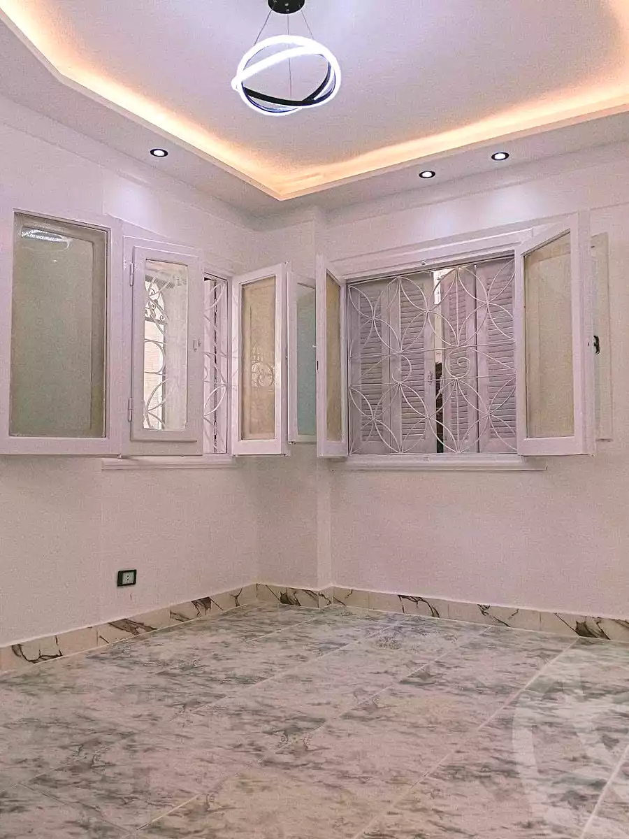 https://aqarmap.com.eg/ar/listing/7271536-for-sale-alexandria-al-agamy-shataa-el-nakheel