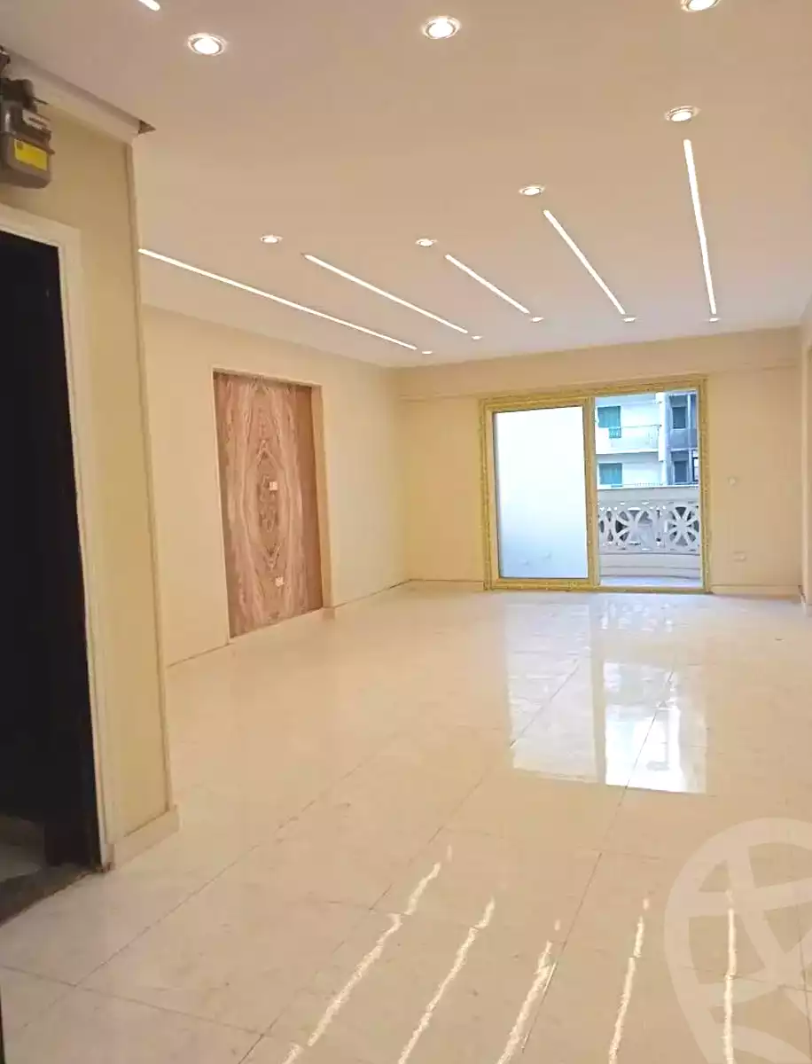https://aqarmap.com.eg/ar/listing/7271931-for-sale-alexandria-sydy-bshr-sydy-bshr-bhry-gamal-abd-el-nasir-st