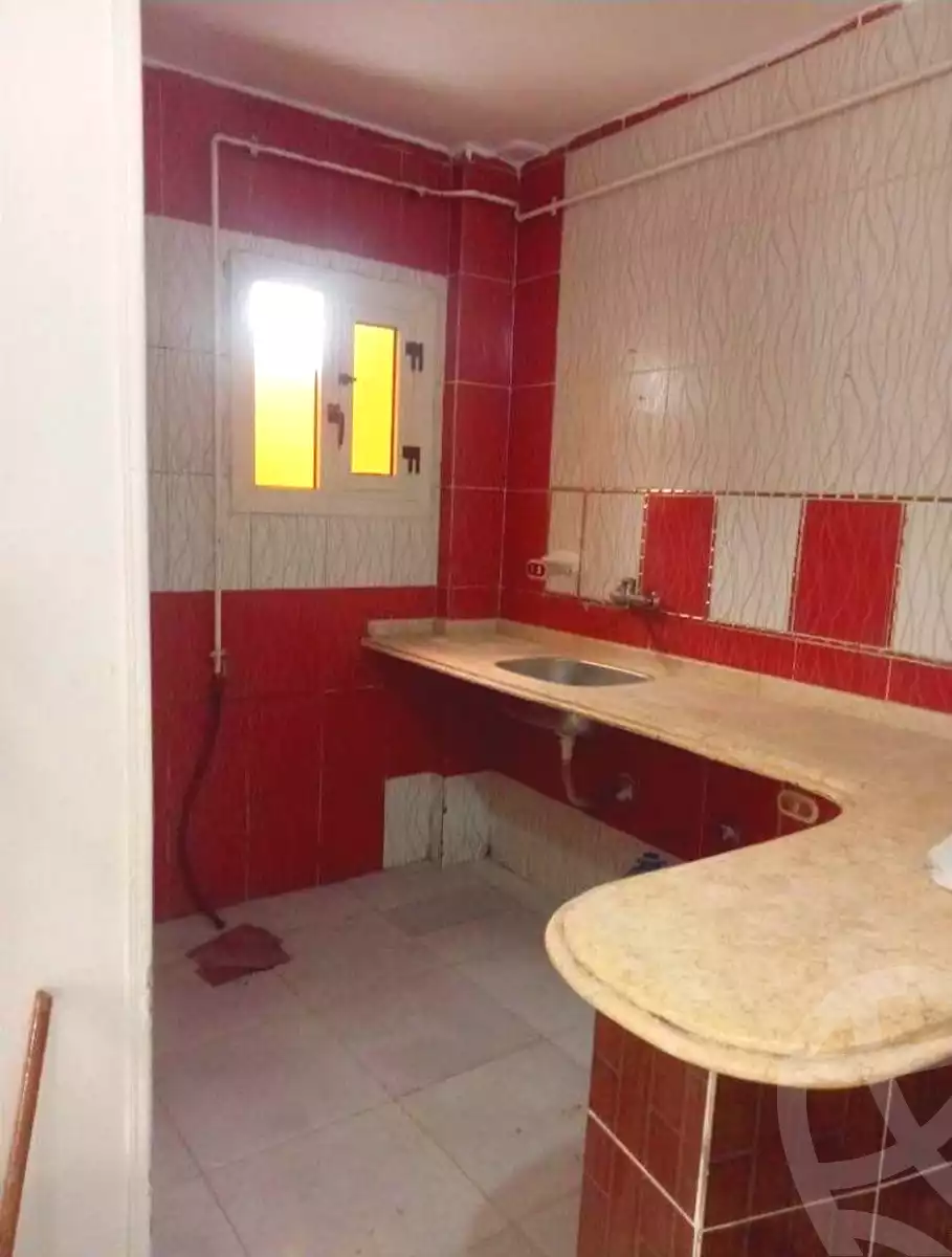 https://aqarmap.com.eg/ar/listing/7271959-for-sale-alexandria-al-agamy-lbytsh-kafr-el-agamy-st