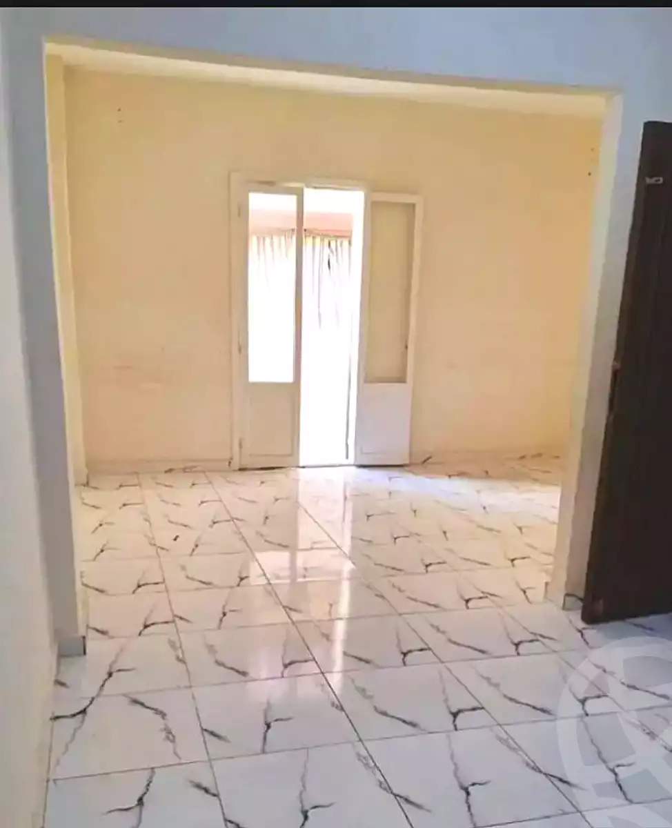 https://aqarmap.com.eg/en/listing/7272023-for-sale-alexandria-bakoos-emtedad-othman-moharem