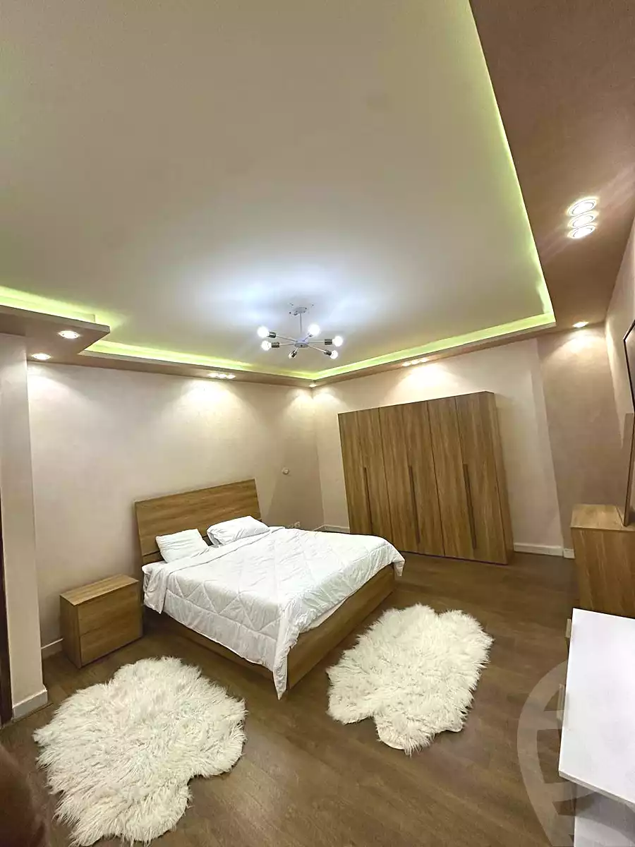 https://aqarmap.com.eg/ar/listing/7272340-for-sale-cairo-new-cairo-lrhb-city-phase-1-youssef-el-sebaey-st