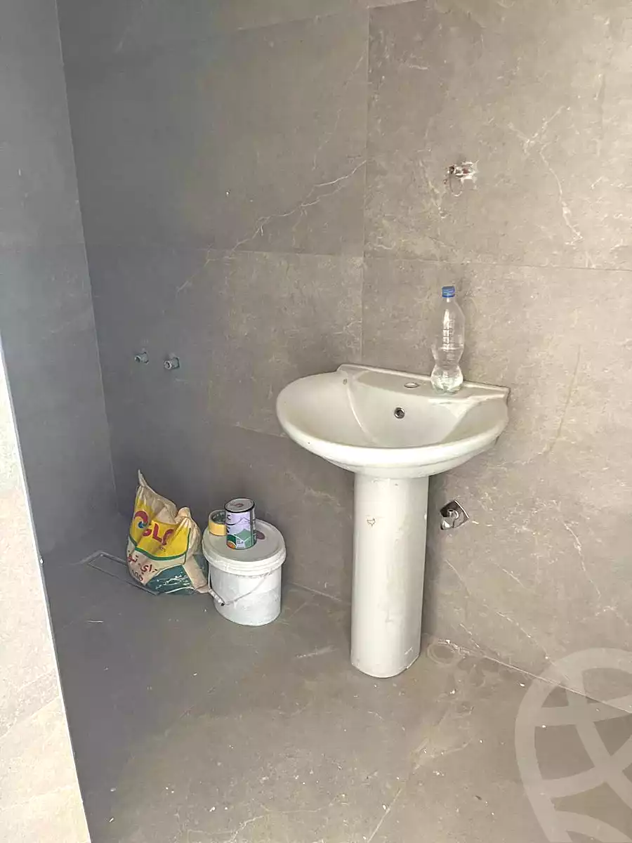 https://aqarmap.com.eg/ar/listing/7272479-for-sale-cairo-new-cairo-compounds-el-mostashareen-compound