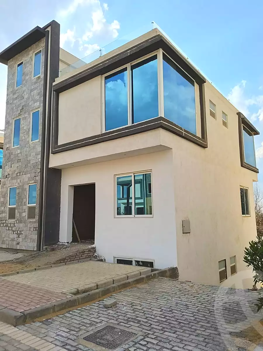 https://aqarmap.com.eg/en/listing/7273015-for-sale-cairo-el-sheikh-zayed-city-lshykh-zyd-ljdyd-cedar-hills-compound