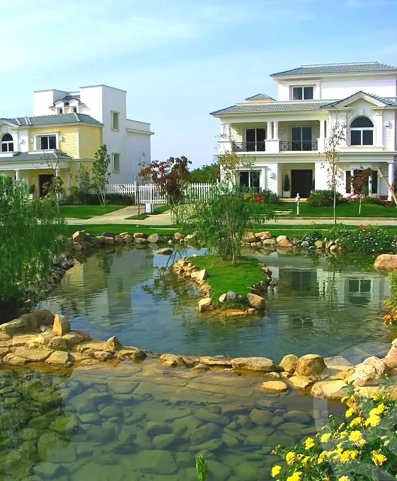 https://aqarmap.com.eg/ar/listing/7273032-for-sale-cairo-new-cairo-compounds-mountain-view1-1-compound