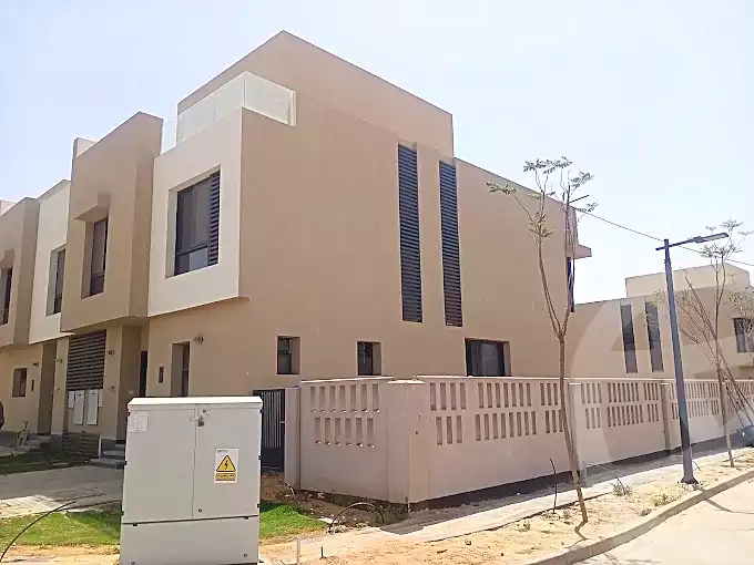 https://aqarmap.com.eg/en/listing/7273045-for-sale-cairo-el-shorouk-compounds-al-burouj-compound-imkan