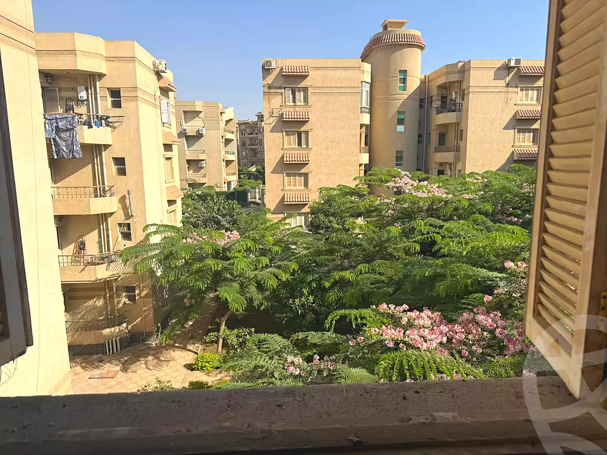 https://aqarmap.com.eg/en/listing/7273087-for-sale-cairo-new-cairo-compounds-el-talaae