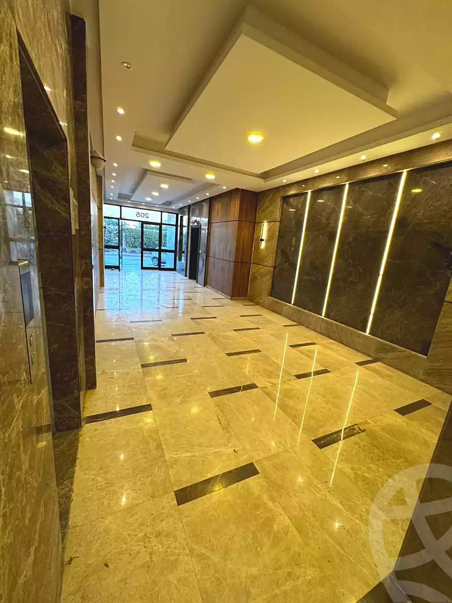 https://aqarmap.com.eg/ar/listing/7273250-for-sale-cairo-el-shorouk-compounds-aljar-british-district-compound