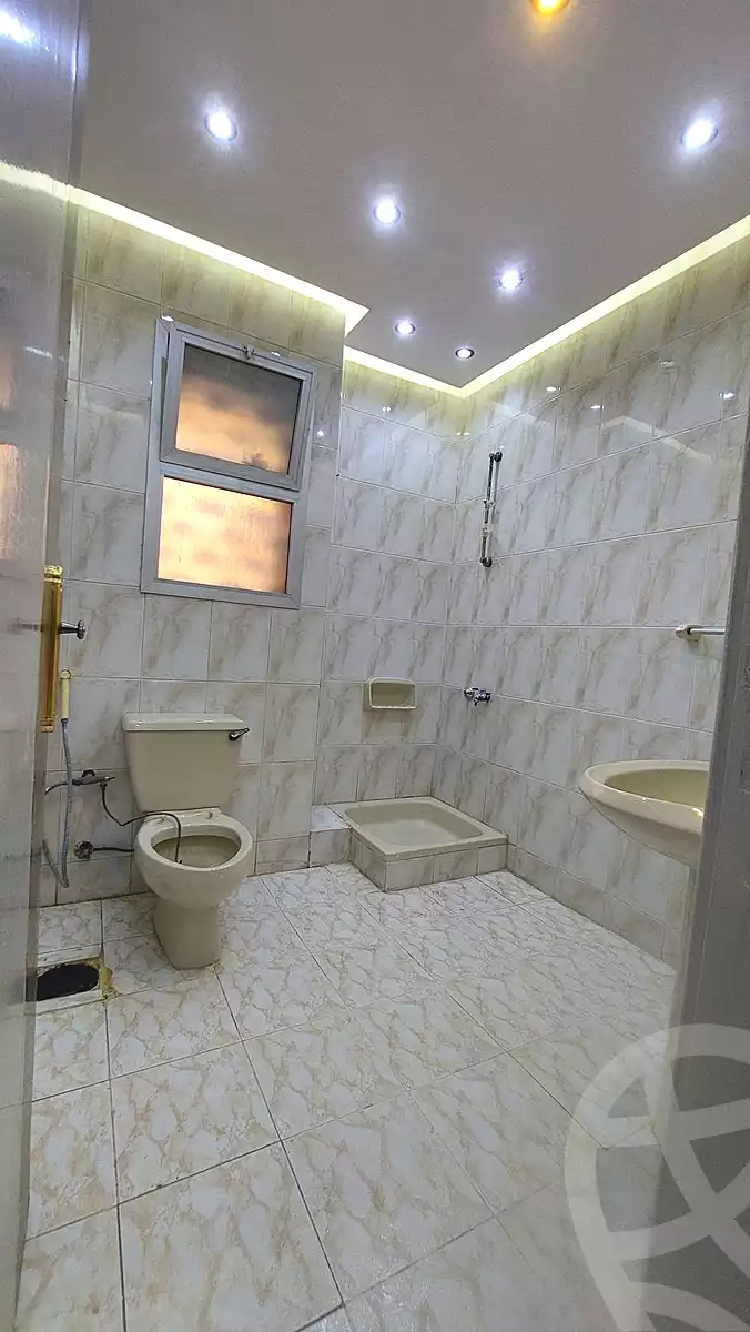 https://aqarmap.com.eg/ar/listing/7273398-for-sale-alexandria-al-agamy-shataa-el-nakheel