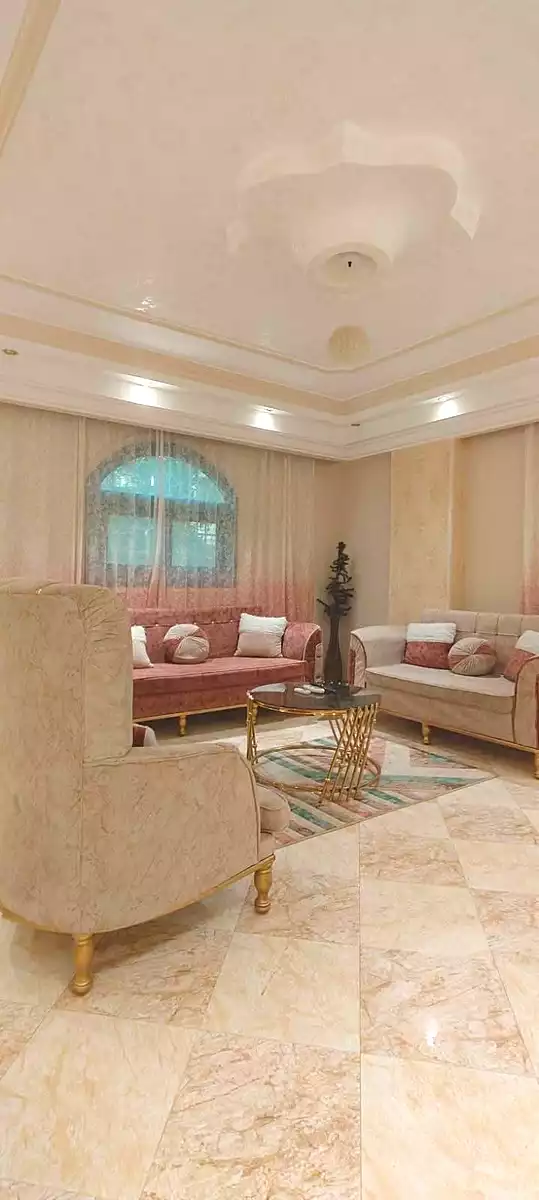 https://aqarmap.com.eg/en/listing/7273403-for-rent-cairo-6th-of-october-el-ahyaa-neighborhood-8th