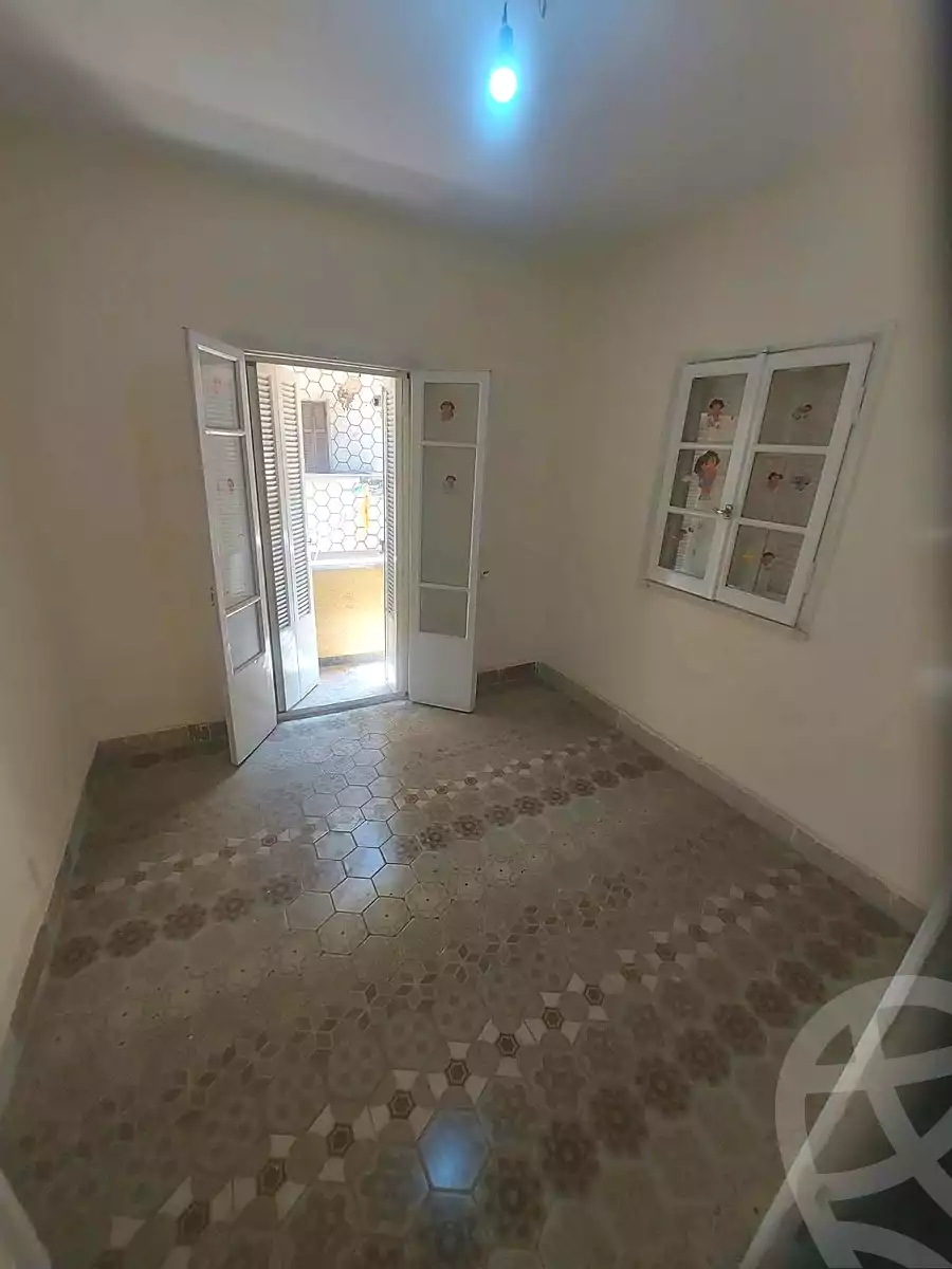 https://aqarmap.com.eg/ar/listing/7273965-for-sale-cairo-helwan-helwan-el-sharkeya-ismael-kamel-st