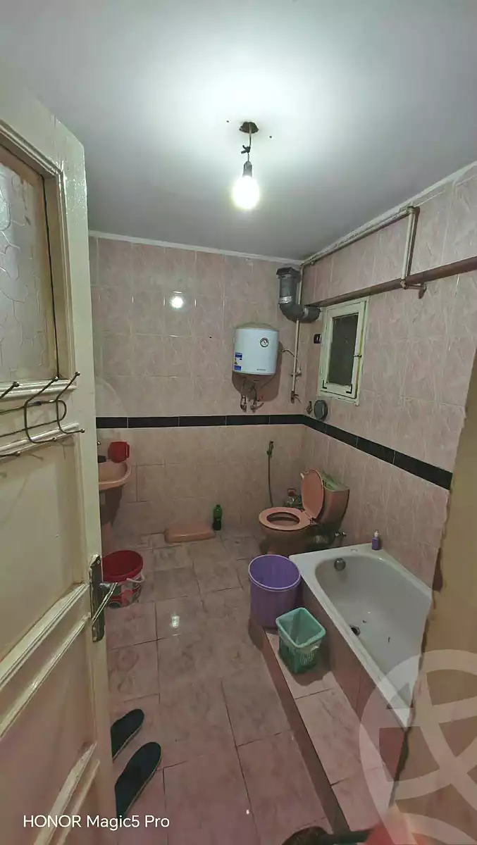 https://aqarmap.com.eg/ar/listing/7274030-for-rent-cairo-helwan-mostafa-fahmy-st