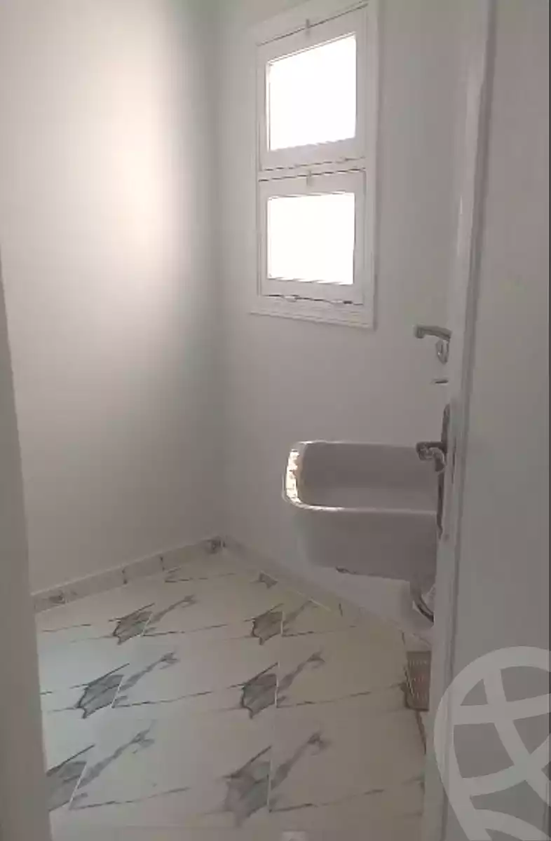 https://aqarmap.com.eg/ar/listing/7274189-for-sale-alexandria-al-agamy-el-hanouvel