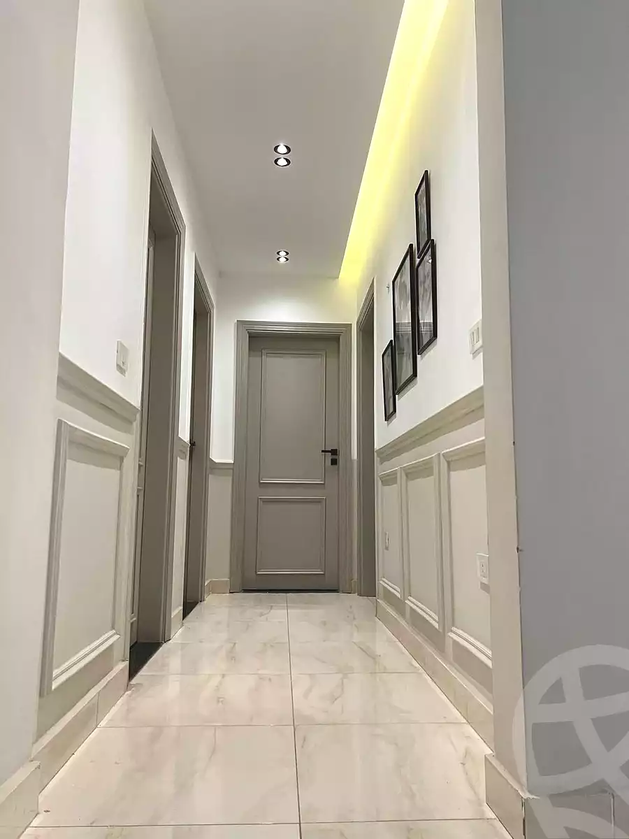 https://aqarmap.com.eg/ar/listing/7274674-for-sale-cairo-el-sheikh-zayed-city-compounds-el-khamayel