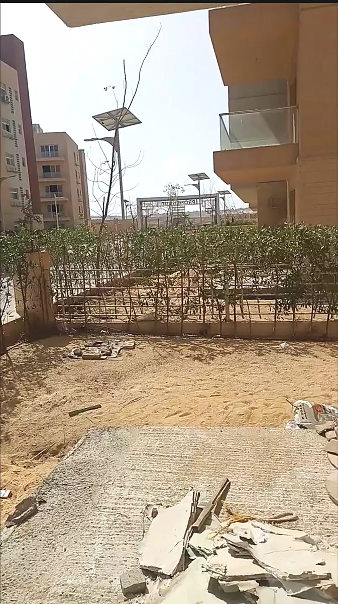 https://aqarmap.com.eg/ar/listing/7275199-for-sale-cairo-new-cairo-compounds-brwmynd-ryzydns-wdy-djl-llttwyr