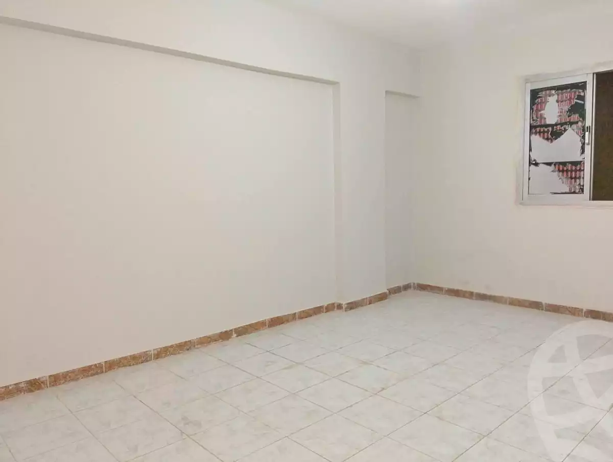 https://aqarmap.com.eg/en/listing/7275218-for-sale-alexandria-al-agamy-el-hanouvel-radwan-st