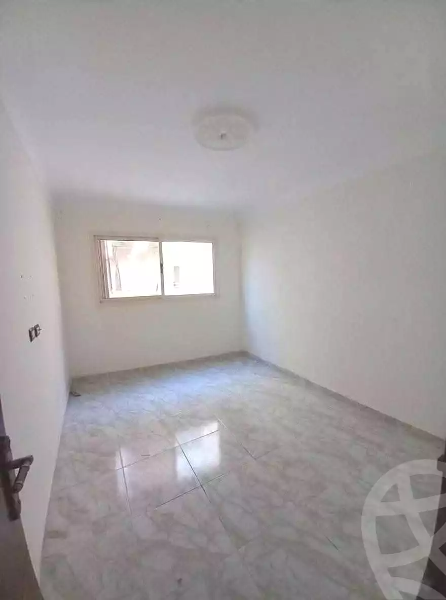 https://aqarmap.com.eg/ar/listing/7275254-for-sale-alexandria-al-agamy-lbytsh-el-hay-st