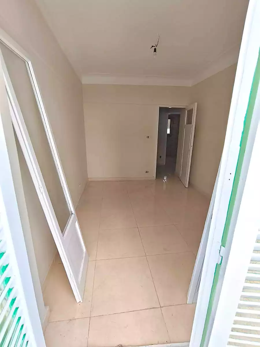 https://aqarmap.com.eg/ar/listing/7275918-for-sale-alexandria-sydy-bshr-sydy-bshr-qbly-saif-st
