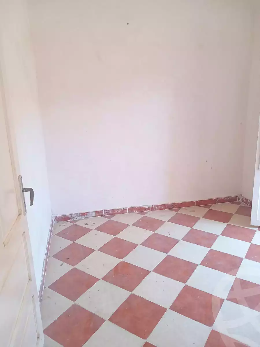 https://aqarmap.com.eg/ar/listing/7276446-for-sale-alexandria-al-agamy-el-hanouvel
