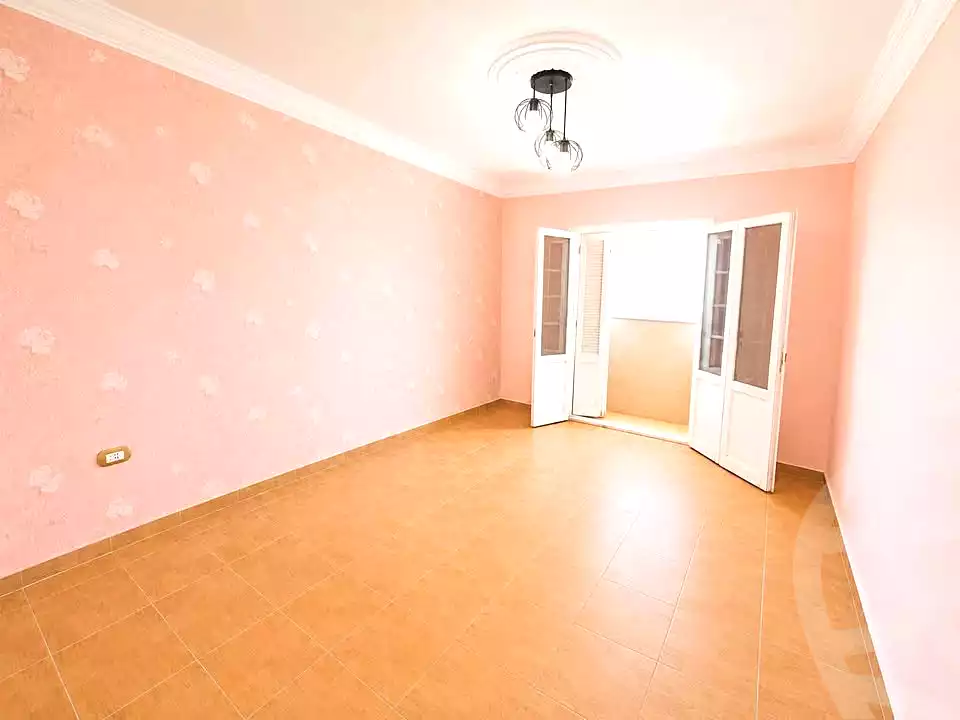 https://aqarmap.com.eg/ar/listing/7276918-for-sale-alexandria-camp-cesar-port-said-street