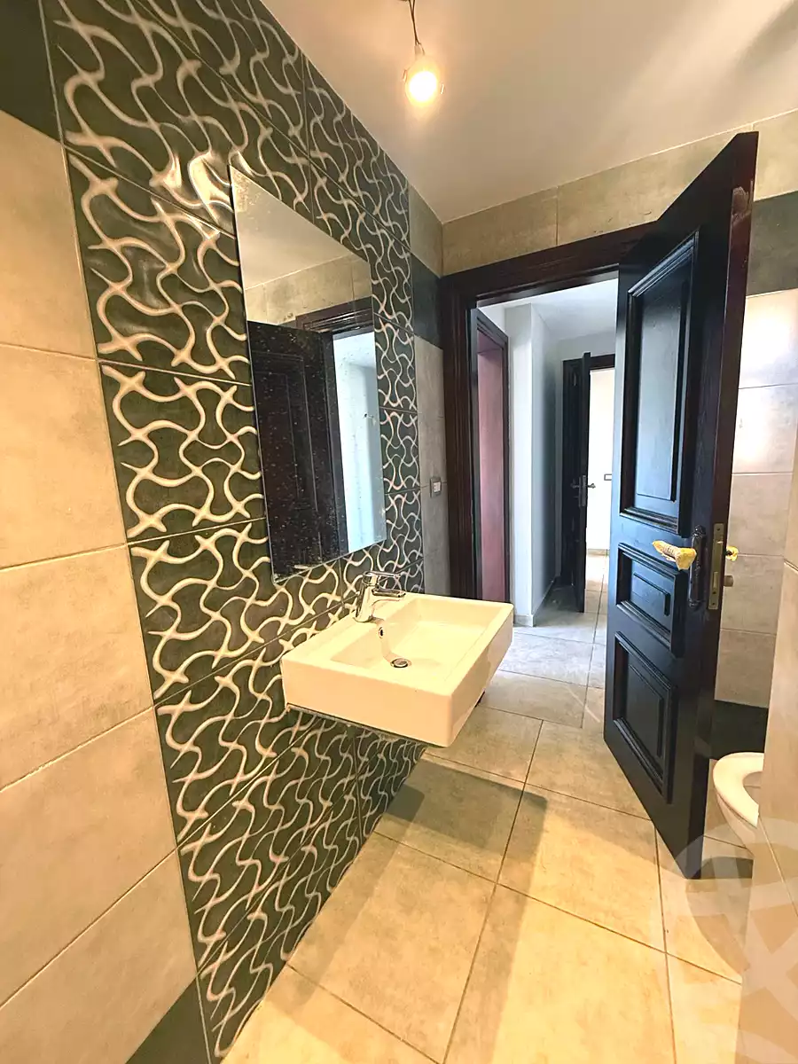 https://aqarmap.com.eg/ar/listing/7276984-for-rent-cairo-el-sheikh-zayed-city-compounds-el-yasmeen-compound