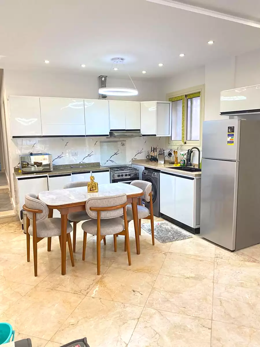 https://aqarmap.com.eg/ar/listing/7276988-for-rent-cairo-el-sheikh-zayed-city-compounds-beverly-hills