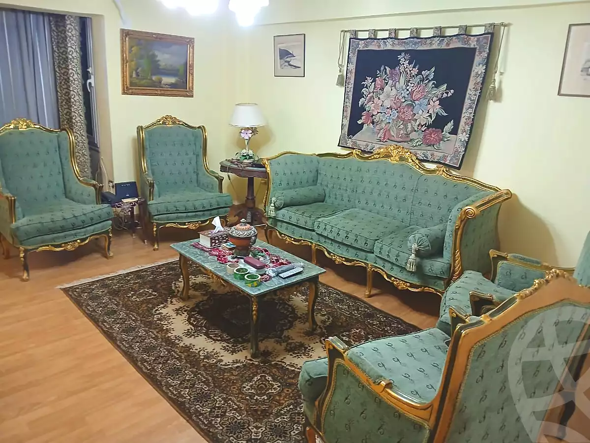 https://aqarmap.com.eg/ar/listing/7277127-for-rent-cairo-6th-of-october-el-ahyaa-neighborhood-2nd-dr-mohammed-badawi-st