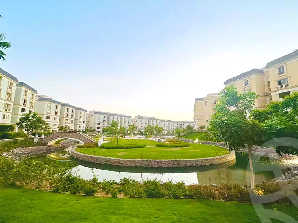 https://aqarmap.com.eg/ar/listing/7277238-for-sale-cairo-new-cairo-compounds-mountain-view1-1-compound