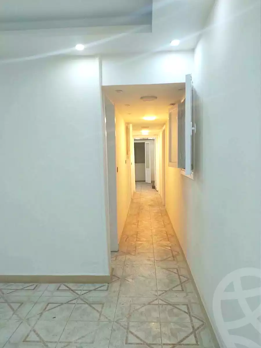 https://aqarmap.com.eg/ar/listing/7277308-for-rent-alexandria-miami-shr-jml-bd-lnsr