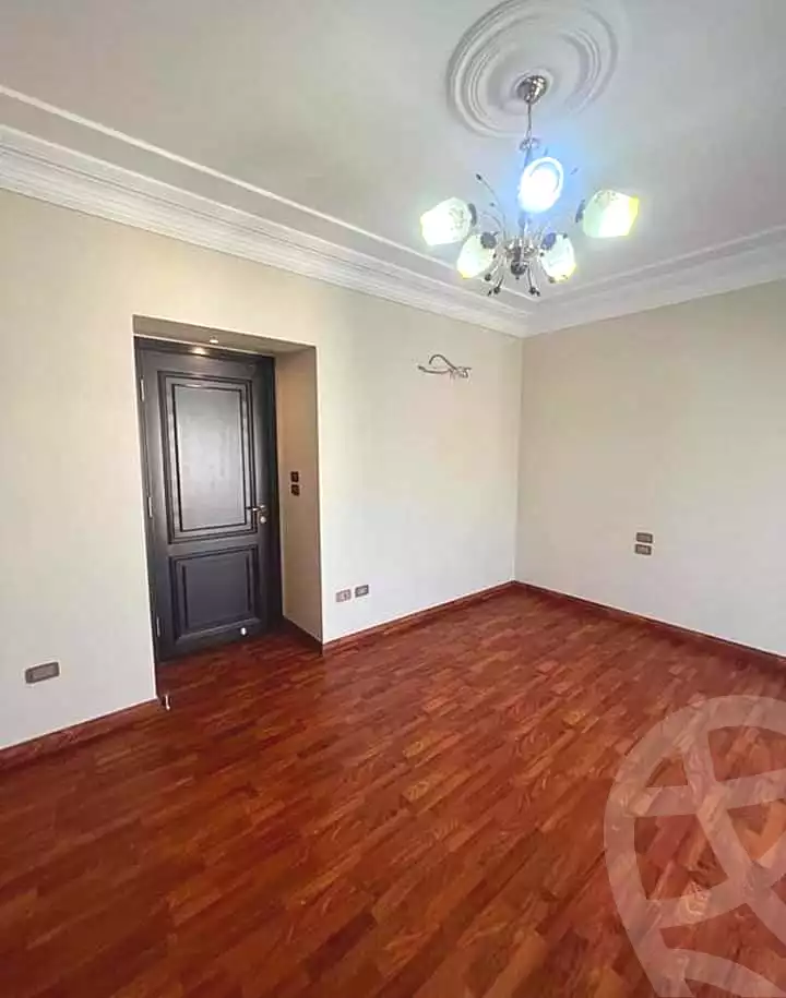 https://aqarmap.com.eg/en/listing/7277550-for-sale-cairo-new-cairo-compounds-mountain-view1-1-compound