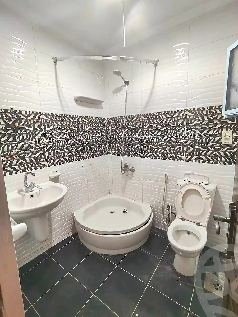 https://aqarmap.com.eg/en/listing/7277555-for-sale-alexandria-miami-mahmoud-el-isawy-st