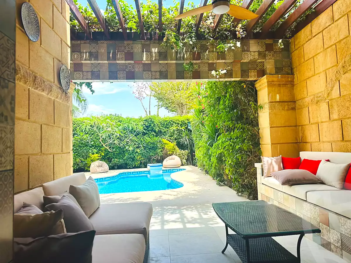 https://aqarmap.com.eg/en/listing/7278250-for-sale-cairo-new-cairo-compounds-byljyw