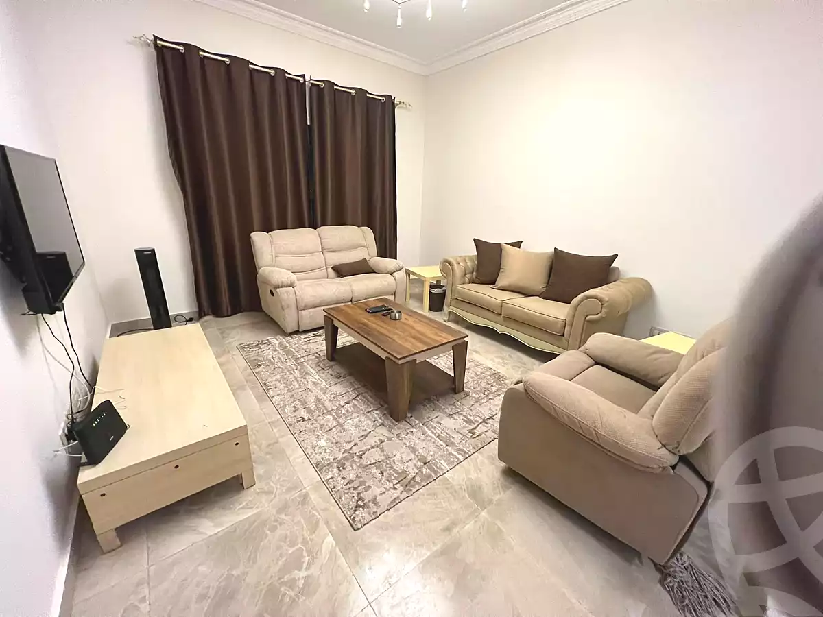 https://aqarmap.com.eg/ar/listing/7278265-for-rent-cairo-new-cairo-compounds-mena-residence