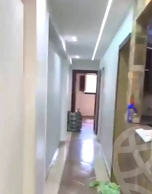 https://aqarmap.com.eg/ar/listing/7278528-for-sale-alexandria-el-asafra-shr-45