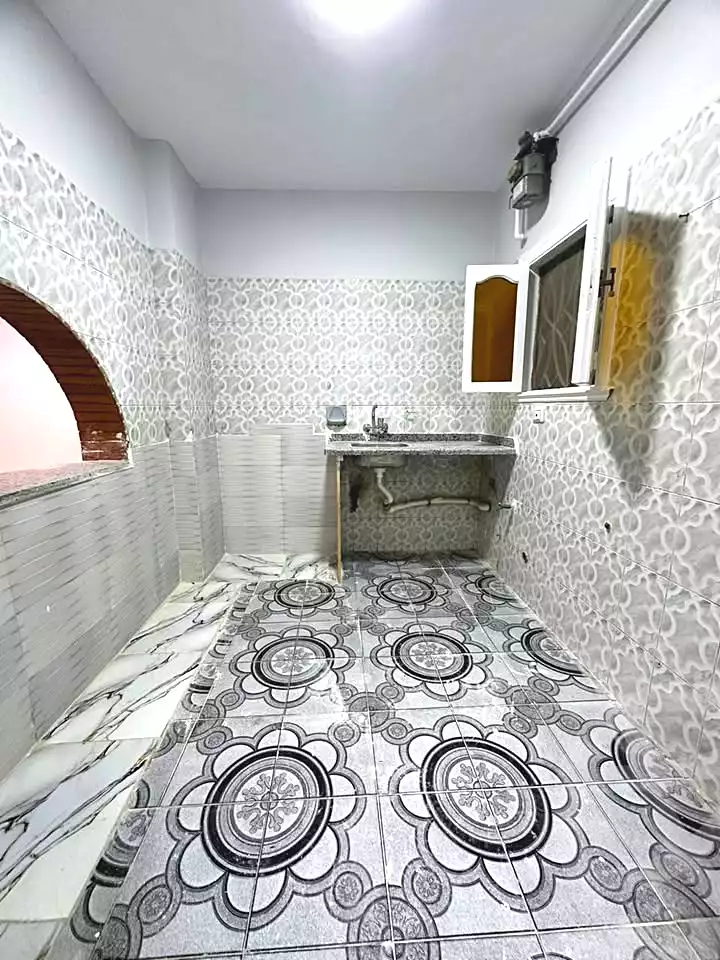 https://aqarmap.com.eg/ar/listing/7279442-for-sale-alexandria-al-agamy-el-hanouvel